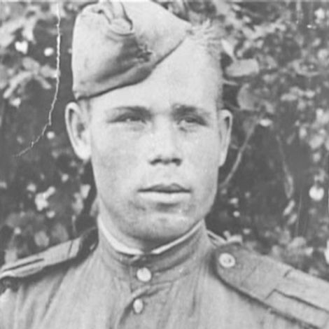 Дубинин Иван Викторович после получения третьего ордена Славы. 1945 г.
