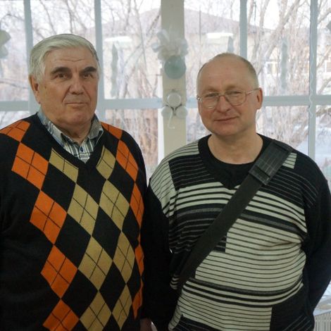 Борис Григорьевич Подшивалов с художником Олегом Клавдеевым.