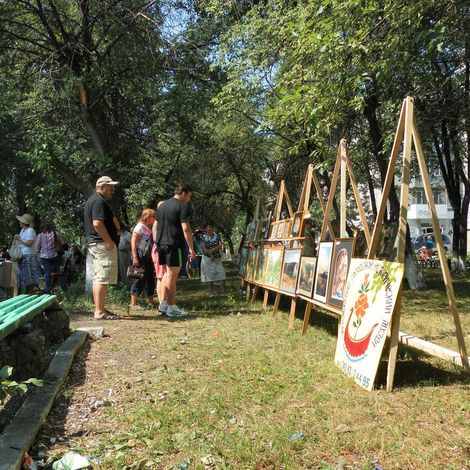 Продажа картин в День города-2013.