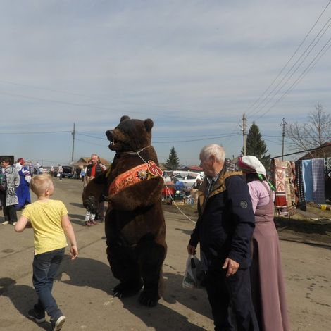 Медведь на Георгиевской ярмарке.