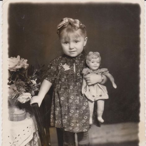 Фото из коллекции Янченко Ирины Валентиновны. 1950-60-е гг.