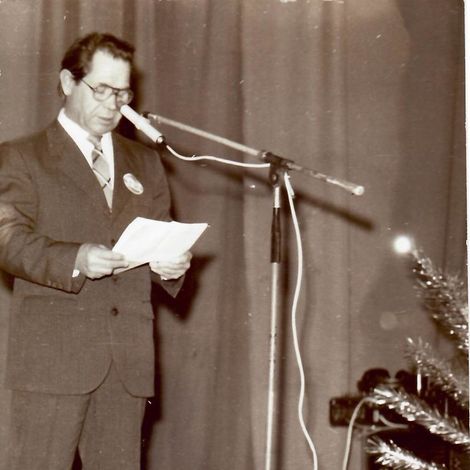 2. Бабкин В.Е. во время выступления на мероприятии. 1990-е гг.