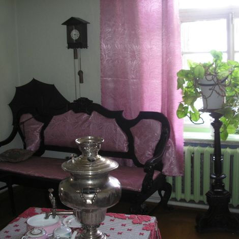 Интерьеры Красногвардейского музея - бывшего дома купца Елина.