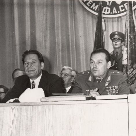 Артем Сергееев в президиуме торжественного собрания. декабрь 1974 года.