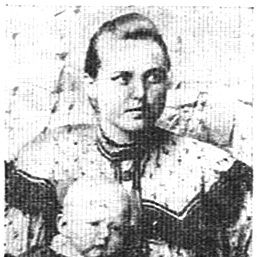 Роза Скутина с сыном.