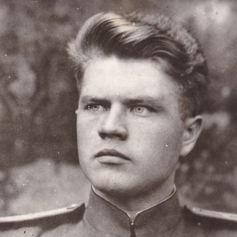 &nbsp;Хилько Василий Николаевич, капитан, начальник разведки полка 1946 г.