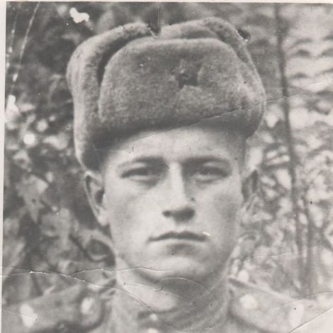 Абакумов Александр Федорович. Погиб в Германии 21 января 1945 года.