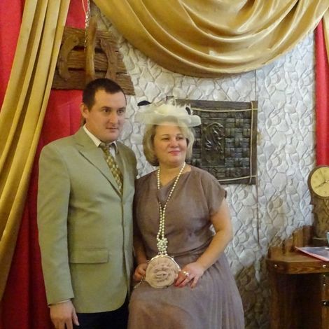 Участники спектакля Песни Утесова. Антон Пьянков и Наталья Панквелашвили.