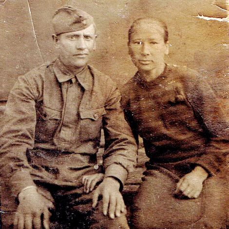 Зайков Михаил Степанович с женой перед отправкой на фронт. 1941г