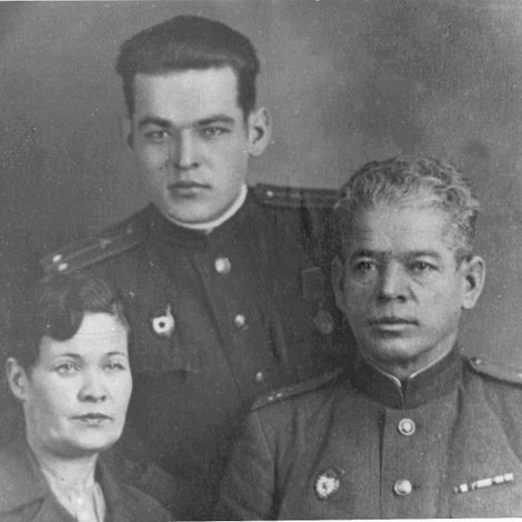 Семья Прилепских. Слева — Мария Афанасьевна Прилепская.