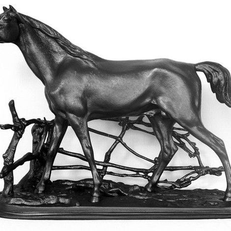 Конь на привязи, автор модели 1885 года Клодт Петр Карлович. чугун отливка.