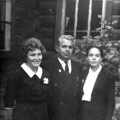 Корелин М.А.(в центре) с педагогами (1965-1966 гг.)