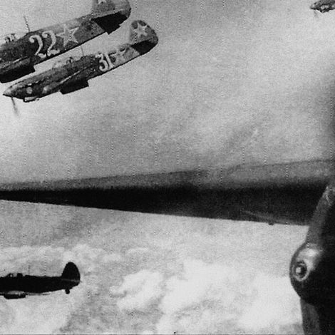 Истребители Як-9Д над Севастополем. Май 1944.